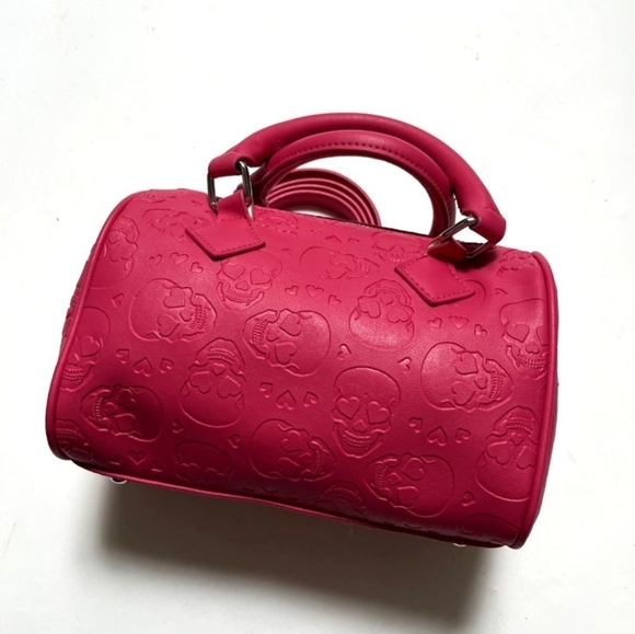 NWT Original BETSEY JOHNSON Embossed Skull Barrel Satchel Crossbody Bag Pink - Picture 4 of 4